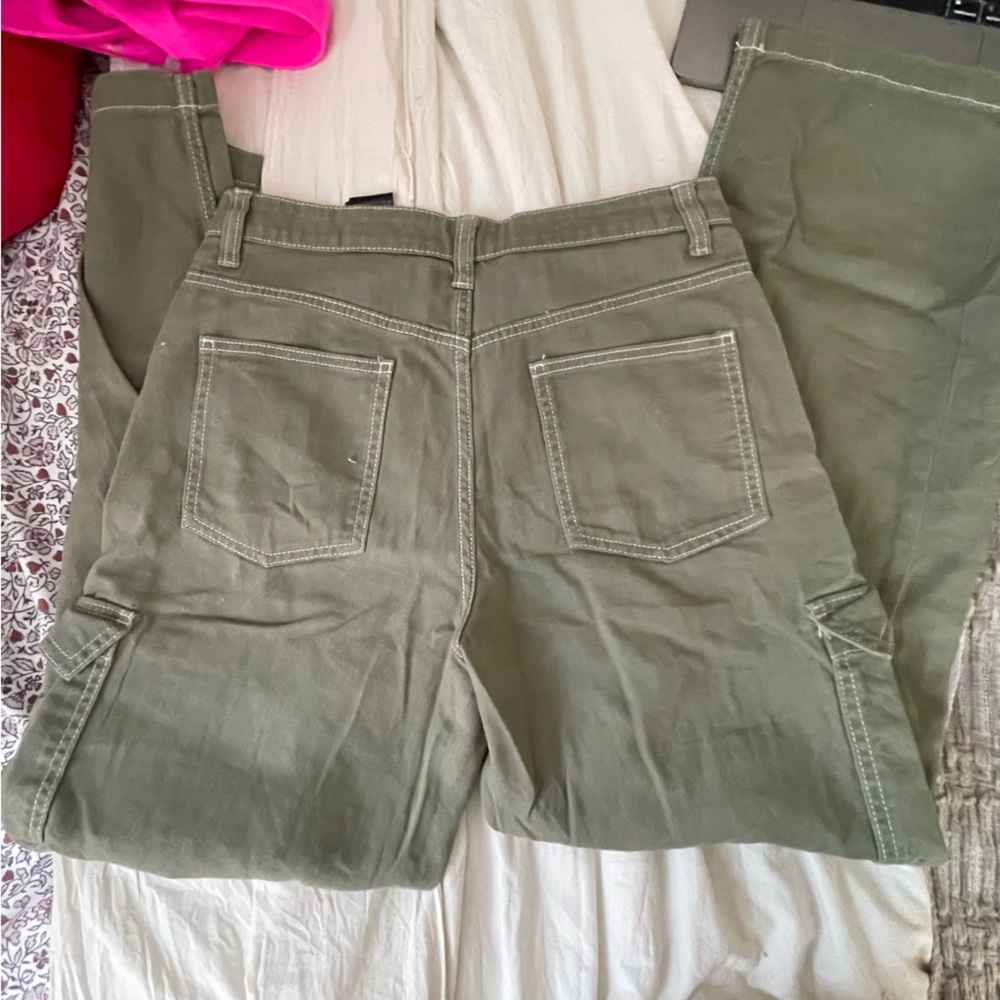 H&M cargo jeans army green
